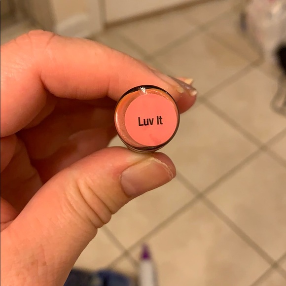 Lipsense Luv It